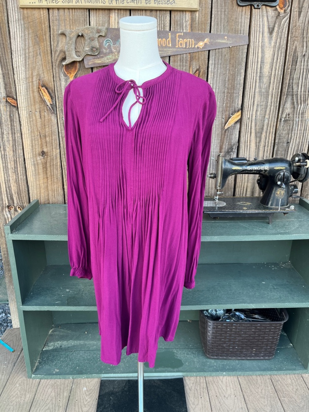 Old Navy size large purple long sleeved dress 2120